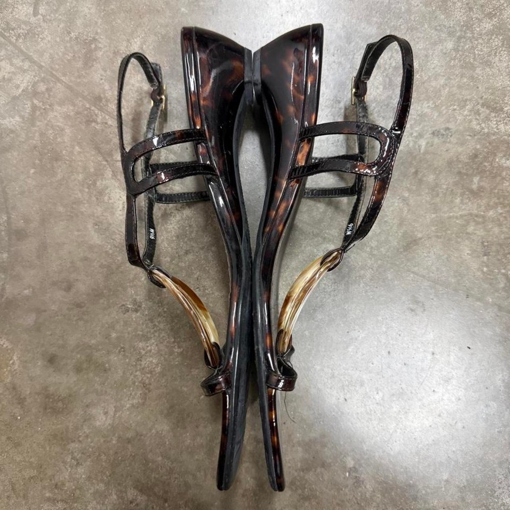 Stuart Weitzman Brown Tortoise Shell Patent Leather Slingback Sandals Womens 9.5 - Picture 3 of 8